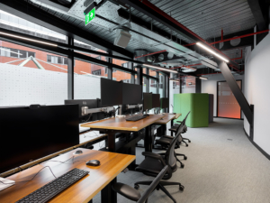 desk-office-furniture-solutions
