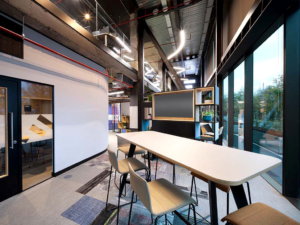 designer-office-furniture-manufacturer