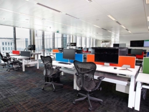 Sit-Stand-Standing-Workstations-Desks-Office-Furniture-UK