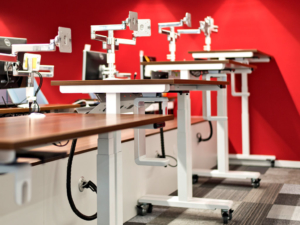 desks-on-wheels-manufacturer-supplier