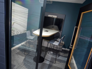 video-collaboration-solutions-boardrooms-meeting-rooms