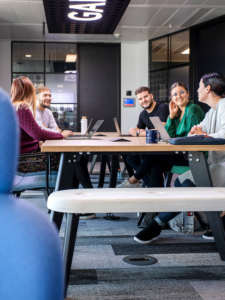 office-furniture-collaborative-table-agile-workplace