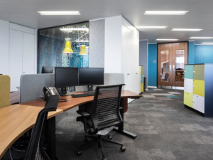 desks-workstations-office-furniture-manufacturer